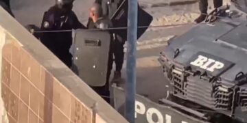 Parcelles assainies : Guy Marius Sagna, Abass Fall, capitaine Touré… arrêtés par la police 7 Parcelles assainies : Guy Marius Sagna, Abass Fall, capitaine Touré… arrêtés par la police