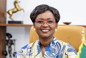 ITIE : Oulimata Sarr remplace Eva Marie Coll Seck 4 ITIE : Oulimata Sarr remplace Eva Marie Coll Seck