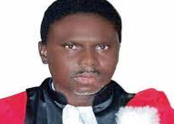 Tout le droit n’est pas dans la Constitution !