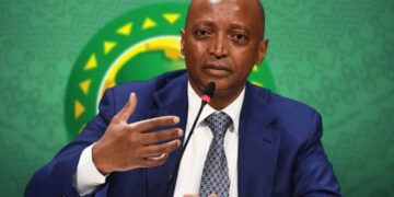 Tenue Can 2025 à date échue : Patrice Motsepe dans le clair-obscur