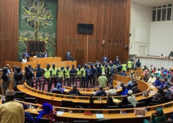 Sénégal : Il est nécessaire de respecter la démocratie et de mettre fin à la violence à l’encontre des manifestants