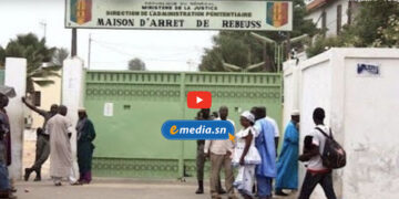 ? |Direct| sur la vague de libération de détenus à la prison de Reubeuss