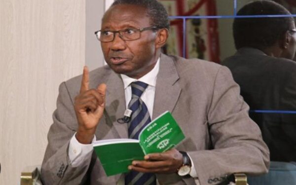 Me Doudou Ndoye : "Macky Sall peut rester en fonction au-delà du 2 avril" 1 Me Doudou Ndoye : « Macky Sall peut rester en fonction au-delà du 2 avril »