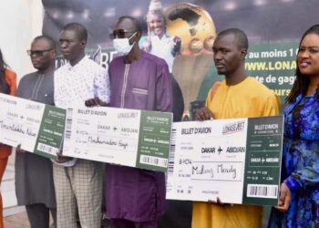 Finale CAN 2023 : Les gagnants du jeu concours LONASE.BET ont reçu leurs titres de voyage 