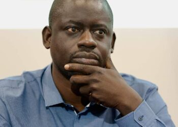 Felwine Sarr : «Confiscation démocratique»