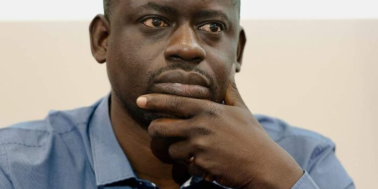 Felwine Sarr : «Confiscation démocratique» 1 Felwine Sarr : «Confiscation démocratique»