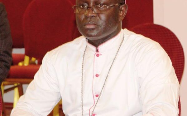 L’Eglise sermonne les politiques et appelle au dialogue 1 L’Eglise sermonne les politiques et appelle au dialogue