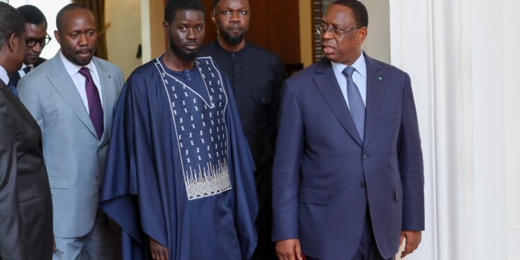 Palais : Le Président Macky Sall a reçu son successeur, le Président Bassirou Diomaye Faye 1 Palais : Le Président Macky Sall a reçu son successeur, le Président Bassirou Diomaye Faye