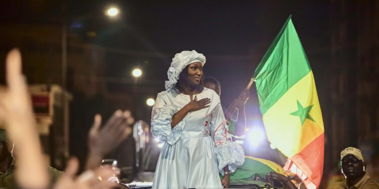 Un rapprochement historique entre Anta Babacar et Abdoulaye Wade 1 Un rapprochement historique entre Anta Babacar et Abdoulaye Wade