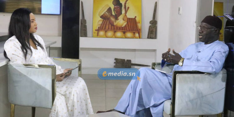 Professeur Mbaye Thiam : « Si les gens se permettent de tirer sur le Sénégal, c'est parce que… » 1 Professeur Mbaye Thiam : « Si les gens se permettent de tirer sur le Sénégal, c’est parce que… »