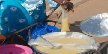 L’usage des sachets plastiques pour la nourriture : des risques graves pour la santé 4 L’usage des sachets plastiques pour la nourriture : des risques graves pour la santé