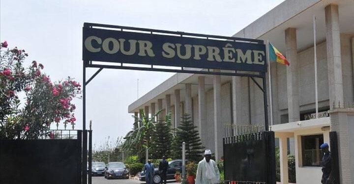 L’injusticiabilité des décrets de fixation de la date de l’élection présidentielle et de convocation du corps électoral 1 L’injusticiabilité des décrets de fixation de la date de l’élection présidentielle et de convocation du corps électoral