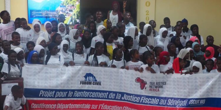 Civisme fiscal et lutte contre les flux financiers illicites : L'acte de haute portée posé par le Forum civil à Podor 1 Civisme fiscal et lutte contre les flux financiers illicites : L’acte de haute portée posé par le Forum civil à Podor