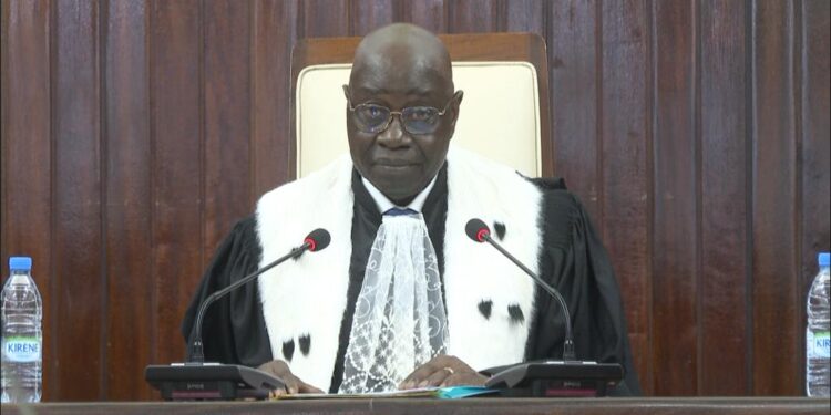 Mamadou Badio Camara, président du Conseil constitutionnel sur la stabilité du Sénégal : « Le secret est dans le bulletin de vote » 1 Mamadou Badio Camara, président du Conseil constitutionnel sur la stabilité du Sénégal : « Le secret est dans le bulletin de vote »