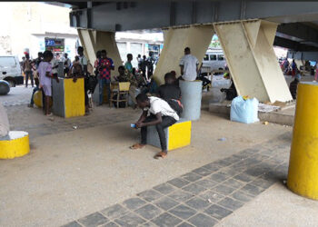 Occupation anarchique, insécurité, marché noir sous l’autopont… : Keur Massar se clochardise   
