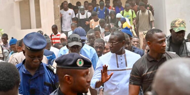 Abdourahmane Diouf à l’Université de Bambey : Ce que les étudiants réclament au nouveau ministre 1 Abdourahmane Diouf à l’Université de Bambey : Ce que les étudiants réclament au nouveau ministre