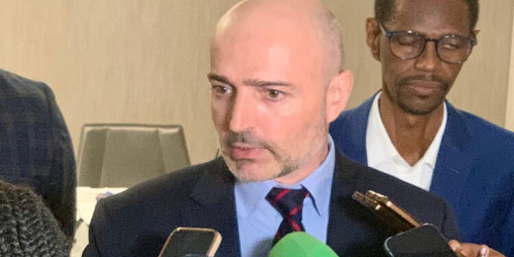 Validation  du Manuel sur le marché carbone : Le geste de la Banque mondiale e faveur du Sénégal