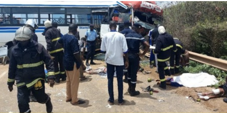 Urgent - Nord Foire : Un accident impliquant un bus Tata de la ligne 44 a fait deux morts 1 Urgent – Nord Foire : Un accident impliquant un bus Tata de la ligne 44 a fait deux morts