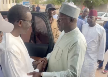 Amadou Ba à Khombole pour présenter ses condoléances à Maguèye Boye, Maire de la commune