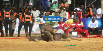 Arène Nationale : Après le grand-frère, Balla Gaye 2, Eumeu Sène bat le frangin, Sa Thiès 10 Arène Nationale : Après le grand-frère, Balla Gaye 2, Eumeu Sène bat le frangin, Sa Thiès