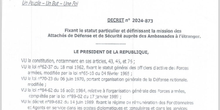 Voici le Décret sur le statut des attachés de défense signé le 29 mars par Macky Sall 1 Voici le Décret sur le statut des attachés de défense signé le 29 mars par Macky Sall
