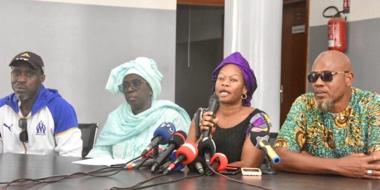 Licenciement collectif au King Fahd Palace : Le collectif des licenciés sollicite le soutien du nouveau régime 1 Licenciement collectif au King Fahd Palace : Le collectif des licenciés sollicite le soutien du nouveau régime