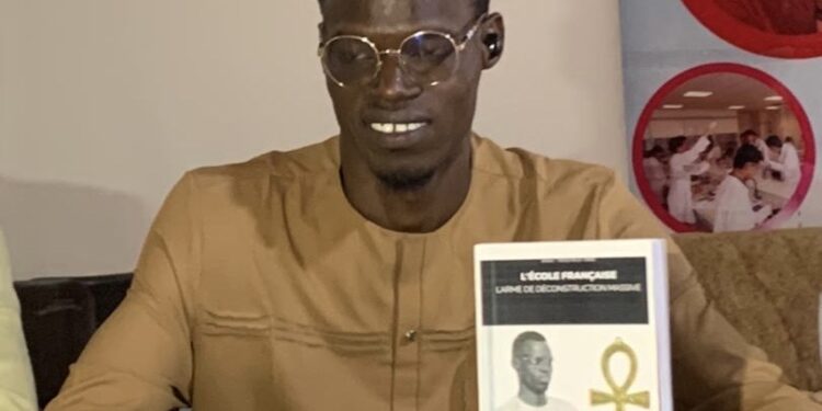 « École française : L’arme de déconstruction massive » : Ndiaye Bocar Niang publie un livre très critique sur le système d’enseignement africain 1 « École française : L’arme de déconstruction massive » : Ndiaye Bocar Niang publie un livre très critique sur le système d’enseignement africain