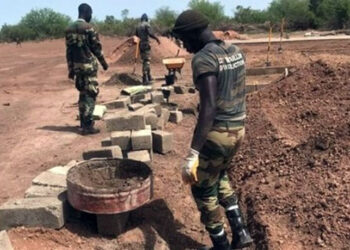 L’Armée dans la gestion des affaires «civiles» : La politique du dernier rempart