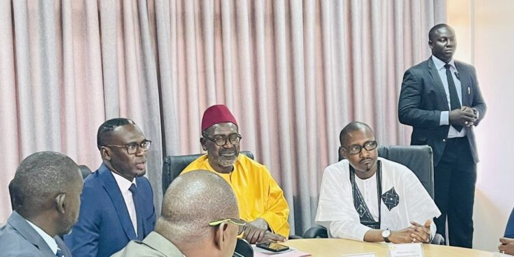 Passation de service à la Sonacos : Le PCA Youssou Diallo dénonce la diffamation qui règne dans la société