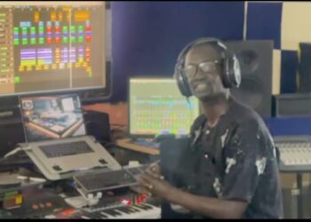 Premier single du journaliste: Iyane Demba Tine sort «Ndoogu Jeen»