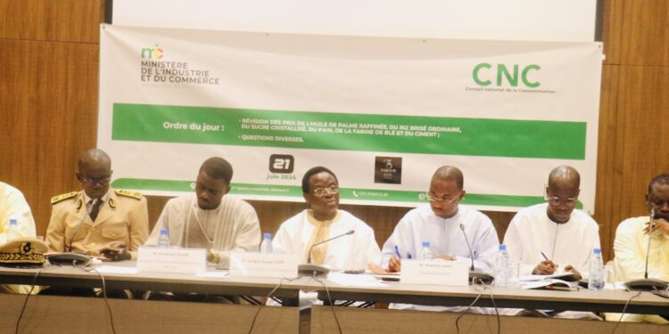 Pain, huile, riz brisé, sucre,… : La baisse des prix effective à partir du lundi 24 juin 2024 1 Pain, huile, riz brisé, sucre,… : La baisse des prix effective à partir du lundi 24 juin 2024