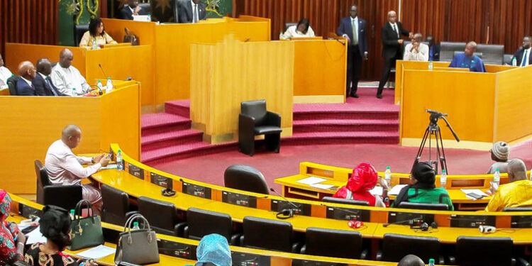 Assemblée nationale : l’Acte 1 du bras de fer entre Ousmane Sonko et le Groupe parlementaire BBY 1 Assemblée nationale : l’Acte 1 du bras de fer entre Ousmane Sonko et le Groupe parlementaire BBY