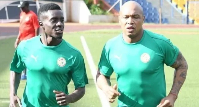 L'hommage émouvant de Gana Guèye à El Hadji Diouf : "On aime ou on n’aime pas, tu resteras à jamais une légende vivante" 1 L’hommage émouvant de Gana Guèye à El Hadji Diouf : « On aime ou on n’aime pas, tu resteras à jamais une légende vivante »