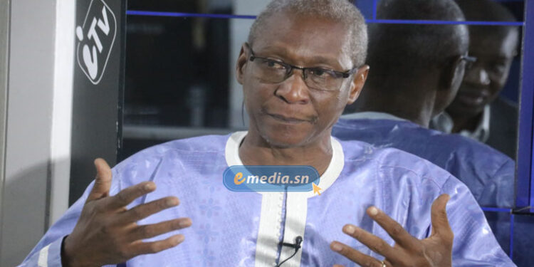 « On est en train d’entrer, de façon organisée, dans une crise institutionnelle » (Théodore Chérif Monteil, ancien député) 1 « On est en train d’entrer, de façon organisée, dans une crise institutionnelle » (Théodore Chérif Monteil, ancien député)