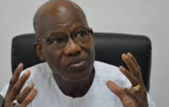 Le Wolof comme langue nationale officielle à la place du Français ?(Amadou Lamine Sall) 1 Le Wolof comme langue nationale officielle à la place du Français ?(Amadou Lamine Sall)