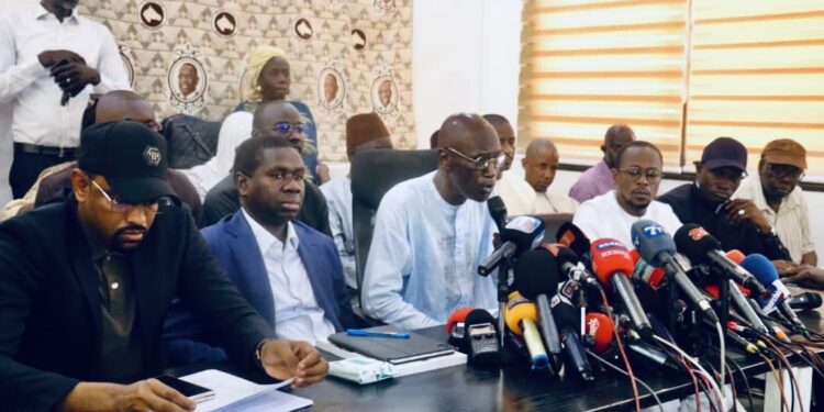 3 mois de BDF au pouvoir : « 100 jours d’incompétence, de bavardages, de confusions de rôle… » (APR)