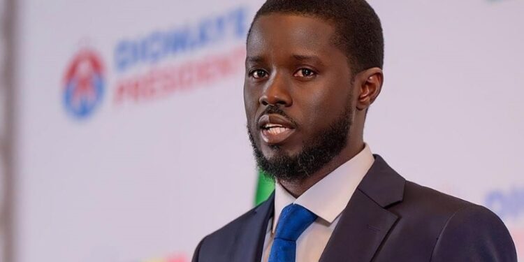 Le Billet du Baadoolo : Président employeur moins payé que ses employés 1 La déclaration écrite de patrimoine du président de la République Bassirou Diomaye Faye