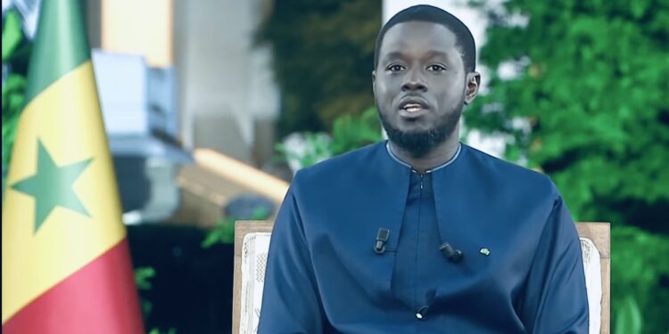 Le Président de la République face à la presse : «On ne peut faire un bilan de 100 jours sur 1800 jours» 1 Le Président de la République face à la presse : «On ne peut faire un bilan de 100 jours sur 1800 jours»