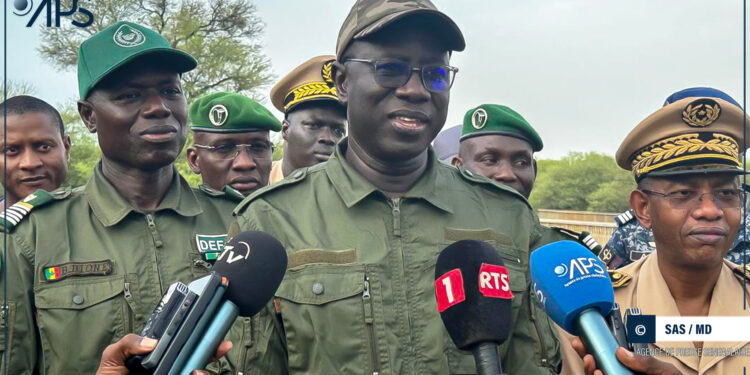 «L’Etat s’oppose au déplacement des oryx vers des domaines privés» (Daouda Ngom, ministre de l’Environnement) 1 «L’Etat s’oppose au déplacement des oryx vers des domaines privés» (Daouda Ngom, ministre de l’Environnement)