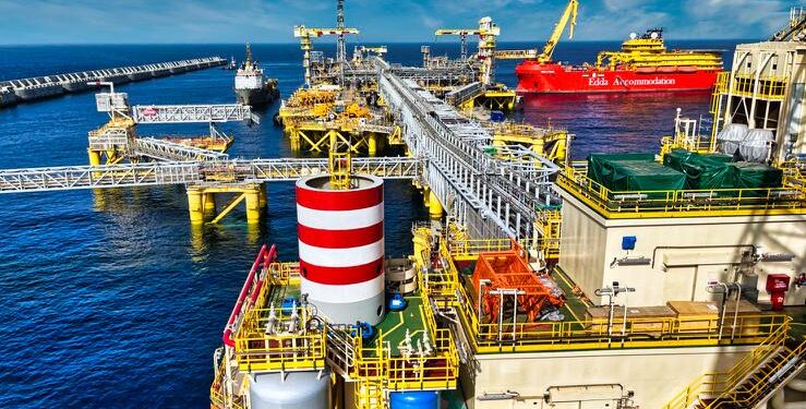 Projets pétro-gaziers : Les bases d’un dialogue entre institutions de gouvernance du secteur extractif et la société civile 1 Projets pétro-gaziers : Les bases d’un dialogue entre institutions de gouvernance du secteur extractif et la société civile