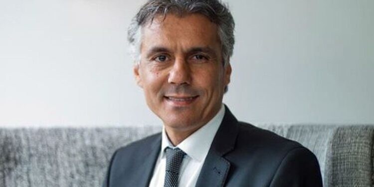 *Rachid Nekkaz : L'Activiste Sélectif* 1 *Rachid Nekkaz : L’Activiste Sélectif*