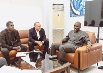 Pétrole : La Direction de Woodside Sénégal dans les murs de la Société africaine de reaffinage (SAR)