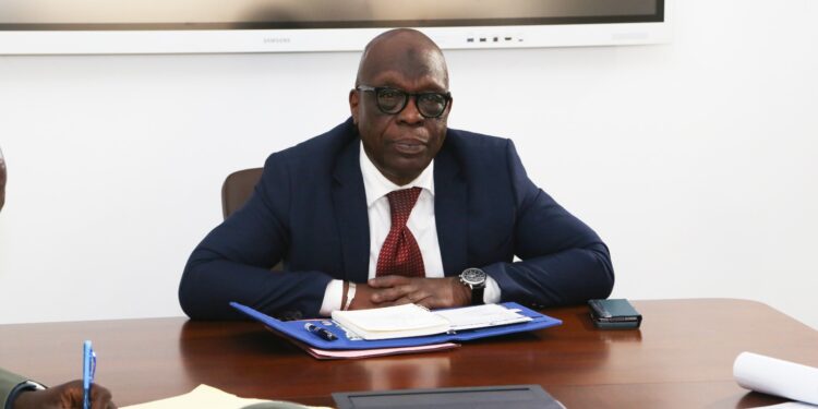 Le directeur sortant de l’Ena met le feu à la Primature : «Pourquoi j’ai été renvoyé» (Mouhamadou Lamine Diallo) 1 Le directeur sortant de l’Ena met le feu à la Primature : «Pourquoi j’ai été renvoyé» (Mouhamadou Lamine Diallo)