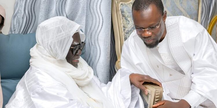 Reçu à Touba : Le Pm reconnaissant pour les prières et conseils du khalife 1 Reçu à Touba : Le Pm reconnaissant pour les prières et conseils du khalife