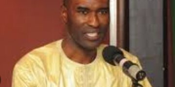 Jubilé des anciennes gloires : Mbolo Birane honore le ministre Oumar Demba Ba le 17 août