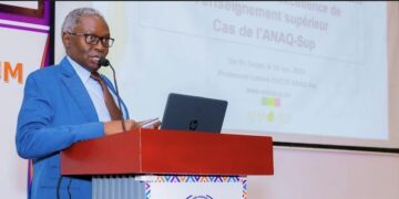 Qualité des établissements d’enseignement supérieur du Sénégal : 900 évaluations de programmes de formation (diplômes) et d’établissements d’enseignement supérieur (universités, écoles, instituts, etc.) réalisées par l’ANAQ-Sup 9 Qualité des établissements d’enseignement supérieur du Sénégal : 900 évaluations de programmes de formation (diplômes) et d’établissements d’enseignement supérieur (universités, écoles, instituts, etc.) réalisées par l’ANAQ-Sup