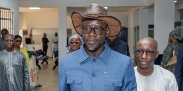 Microfinance : Le ministre Alioune Dione visite les SFD à Mbour 