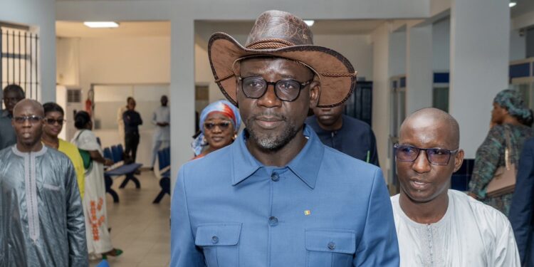 Microfinance : Le ministre Alioune Dione visite les SFD à Mbour  1 Microfinance : Le ministre Alioune Dione visite les SFD à Mbour