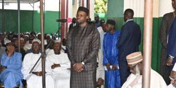 Mosquée Omarienne : Les images de la levée du corps d’Amadou Makhtar Mbow et le message de Sonko