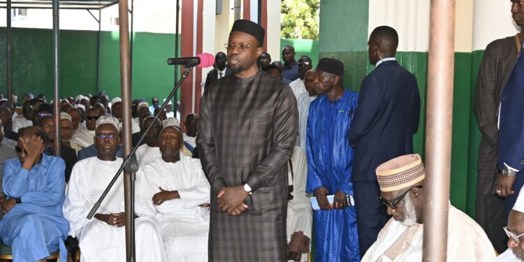 Mosquée Omarienne : Les images de la levée du corps d’Amadou Makhtar Mbow et le message de Sonko 1 Mosquée Omarienne : Les images de la levée du corps d’Amadou Makhtar Mbow et le message de Sonko